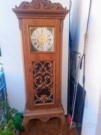 Colonna orologio a pendolo 