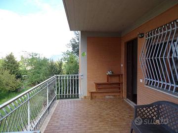 appartamento con taverna e terrazzo abitabile