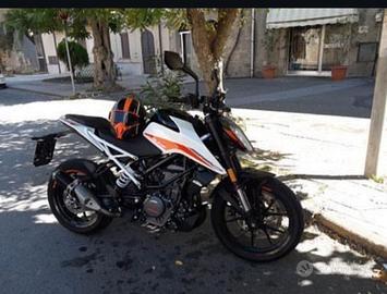KTM DUKE 390