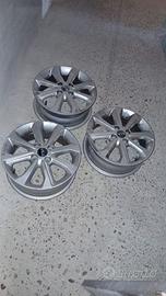 3 cerki in lega kia stonik 2018