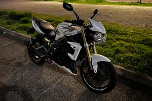 Triumph street triple 675