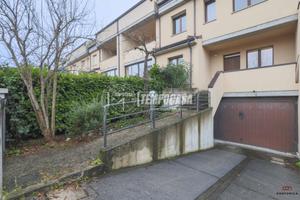 AMPIA SOLUZIONE INDIPENDENTE SU 4 LIVELLI IN VIA M