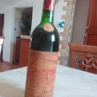 Vino rosso d'annata