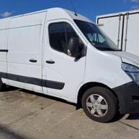 Nissan NV400 per ricambi