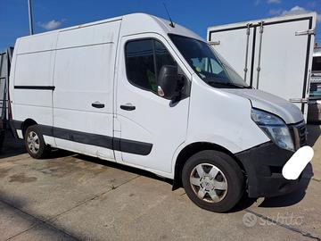 Nissan NV400 per ricambi