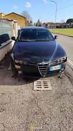 ALFA ROMEO 159 1.9 JTDm 16V Sportwagon Distincti