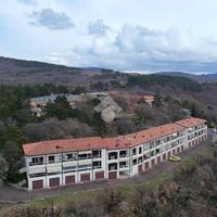 3 LOCALI A SAN DORLIGO DELLA VALLE