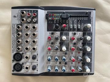 Mixer behringer UB1002FX