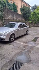 mercedes +Volvo 