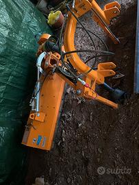 Braccio decespugliatore trincia argini