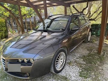 Alfa 159 s.w. 1.9 jtdm distinctive