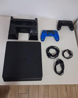 PlayStation 4 con accessori