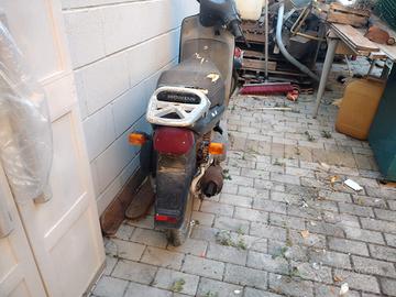 scooter pezzi di ricambio 