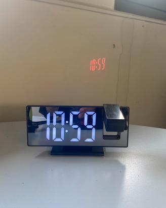 Sveglia LED con proiettore