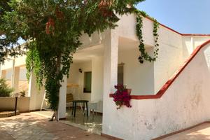 San Pietro in Bevagna difronte fiume Chidro a 80m