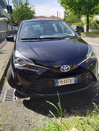 Toyota yaris hybrid