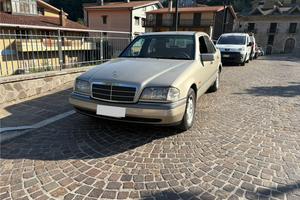 Mercedes C 180