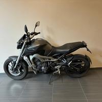 Yamaha MT-09 Race blu / Matt grey ABS