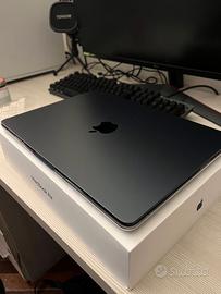 MacBook Air M3 13,6” 2024) Midnight – 16GB / 512GB