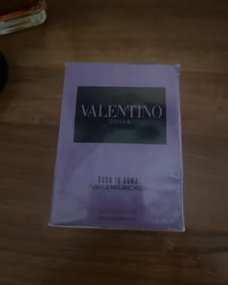Profumo Valentino Donna Born in rome