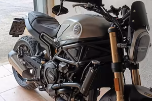 Benelli Leoncino 800