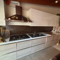 Cucina lineare moderna