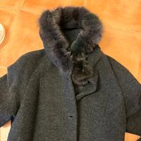 Cappotto con cappuccio