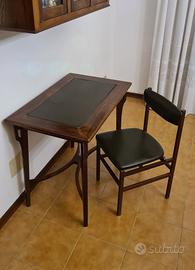 Tavolo scrivania con sedia