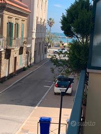 Pescara centralissimo 30m dal mare con posto auto 