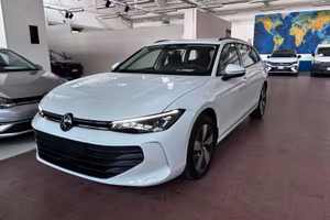 Nuova VW Passat 2.0 TDI SCR 90 kW (122 CV)
