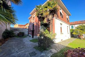 VILLA SINGOLA A CARUGATE