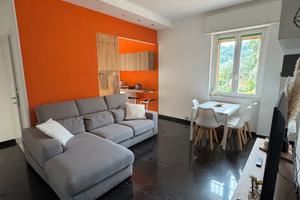 Appartamento Con Terrazzo, Via Fratelli Canale