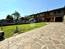 villa-a-schiera-a-flero