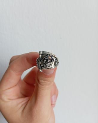 anello con teschio e falce punk opium emo
