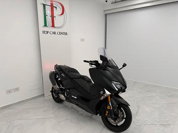 Yamaha T Max DX