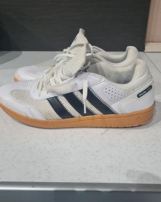 Adidas calcetto interno