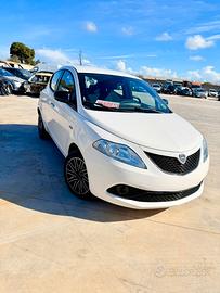 LANCIA Y 1.2 BENZ 2017