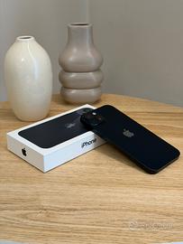 iPhone 13 -Schermo e Retro PERFETTI Batteria NUOVA