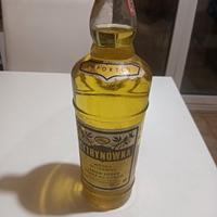 Bottiglia di Cytrynowka, vodka polacca 