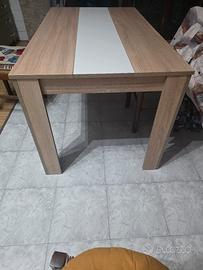 Tavolo  cucina come nuovo 