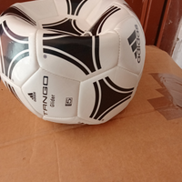 Pallone da calcio Adidas Tango