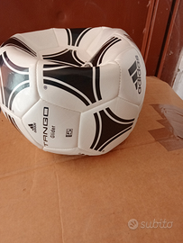 Pallone da calcio Adidas Tango
