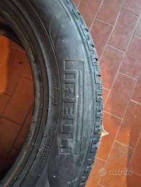 N°4 gomme invernali 235/60 R18