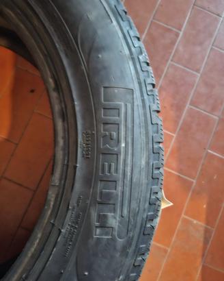 N°4 gomme invernali 235/60 R18