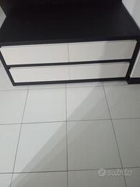 MOBILETTO CON RUOTE E CASSETTI