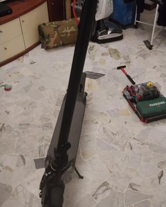 monopattino elettrico 