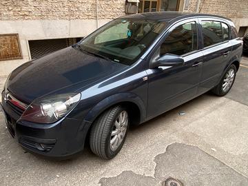 Opel Astra h 1.3mtj 2006