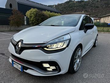 Renault Clio TCe 220CV EDC Energy R.S. Trophy