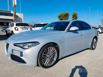 Alfa Romeo Giulia 2.2 TD AT8 190cv Ti