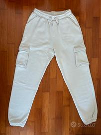 Pantaloni cargo
